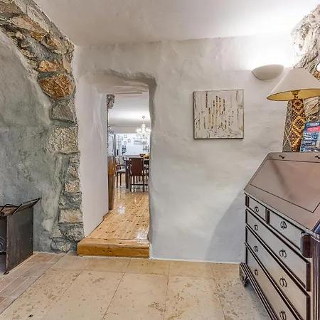 Lovely In With Wifi Holiday home Malinska