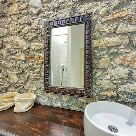 Holiday home Lovely In With Wifi *