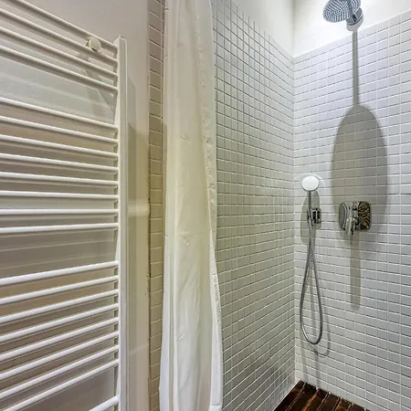 Lovely In With Wifi Holiday home *