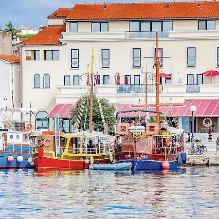 Lovely In With Wifi Holiday home