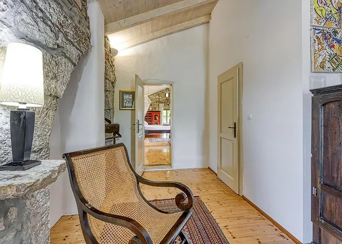 Lovely In With Wifi Holiday home *
