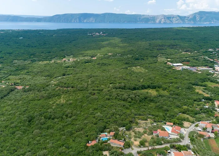 Lovely In With Wifi Holiday home Malinska