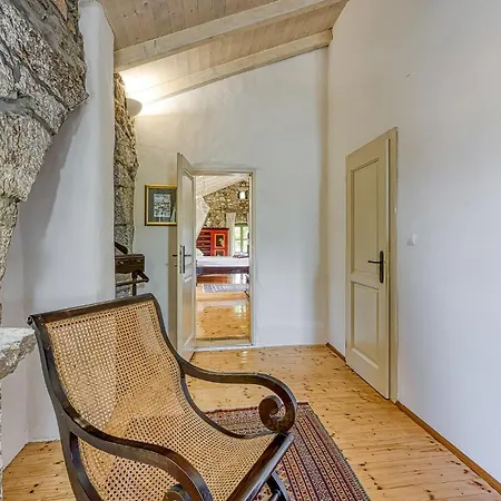 Lovely In With Wifi Ferienhaus *